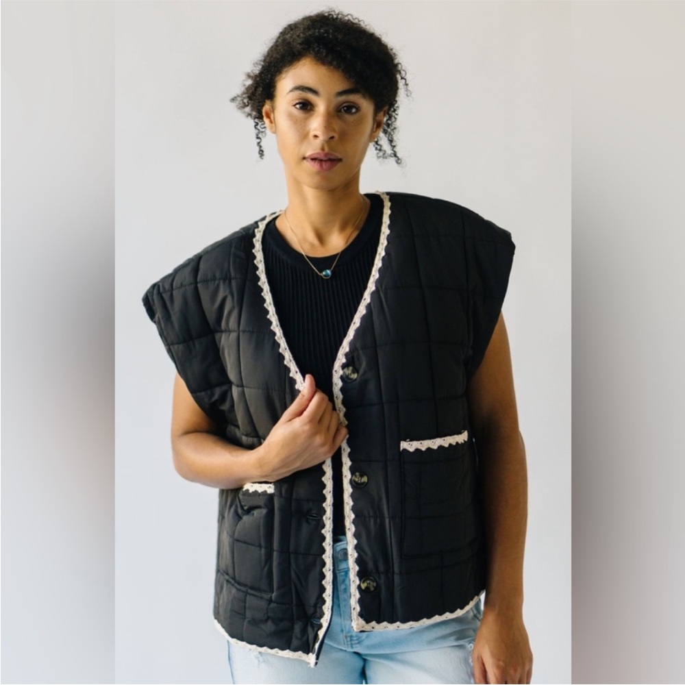 ANNIEWEAR Quilted Vest Medium Black Crochet Lace Trim Boxy Cottagecore